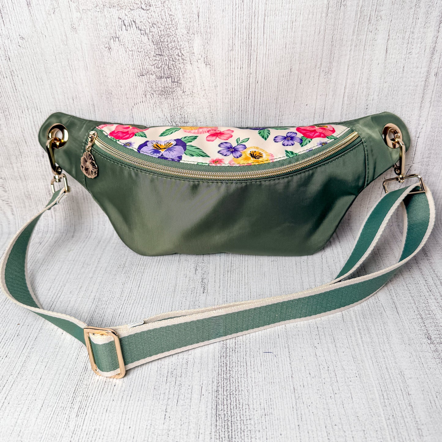 Hibiscus Hip Bag PDF Pattern+ SVG & A0 Files