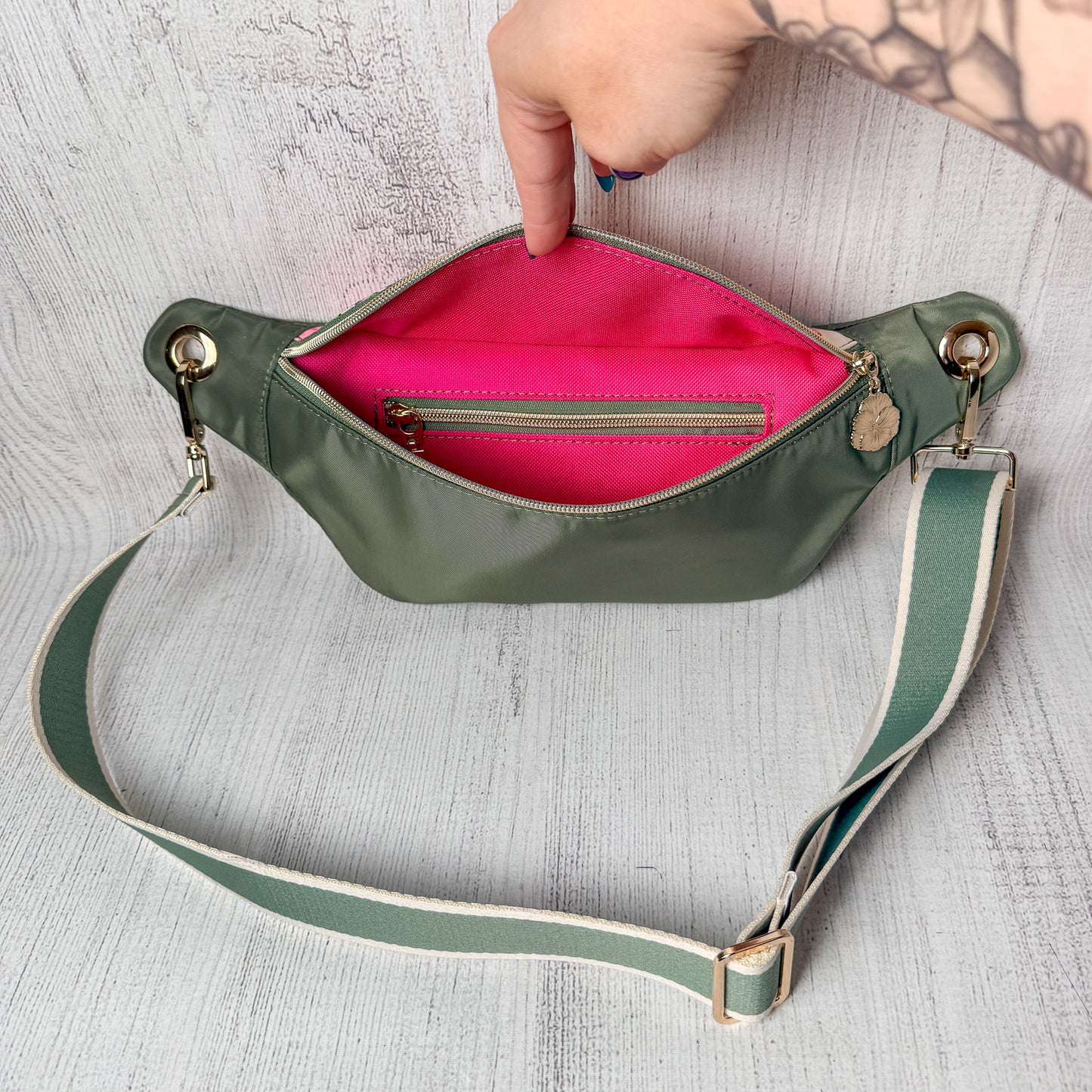 Hibiscus Hip Bag PDF Pattern+ SVG & A0 Files