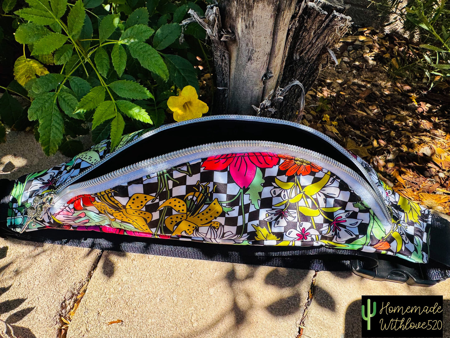 Hibiscus Hip Bag PDF Pattern+ SVG & A0 Files